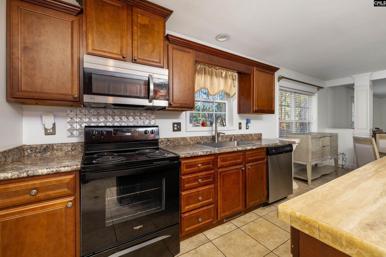 228 Smithfield Cir Photo 10