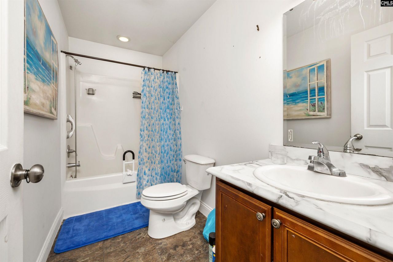 228 Smithfield Cir Photo 21