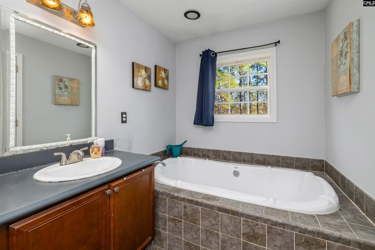 228 Smithfield Cir Photo 28