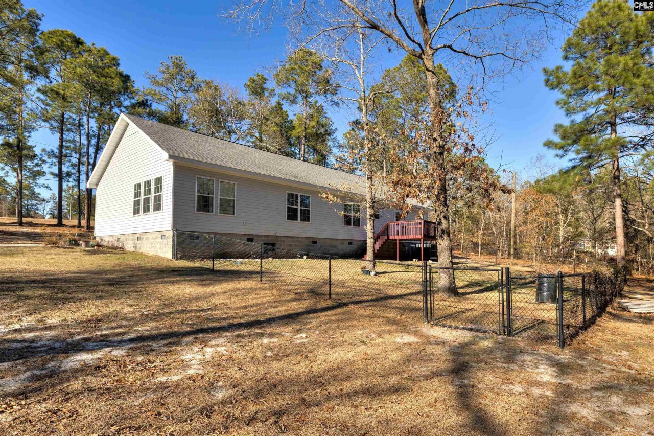 228 Smithfield Cir Photo 32