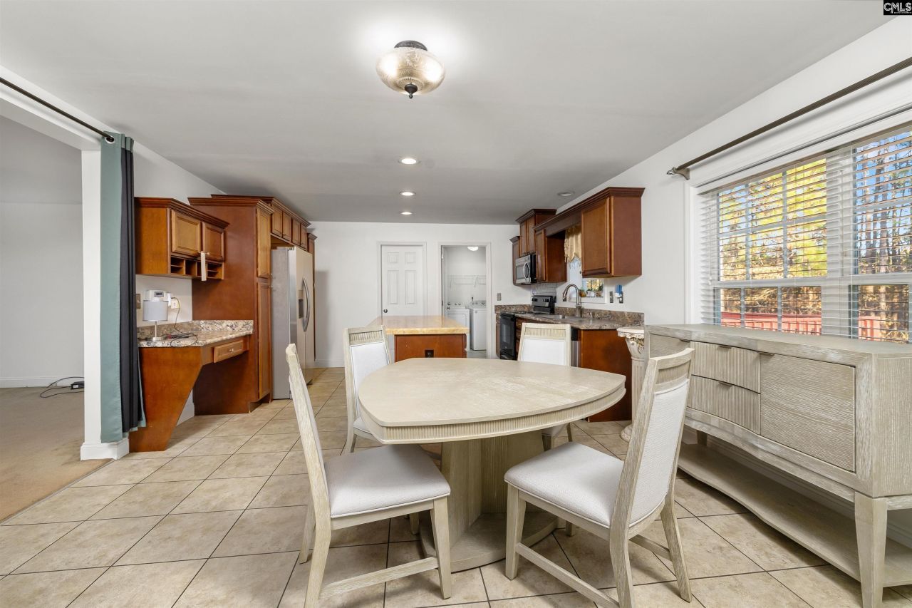 228 Smithfield Cir Photo 43