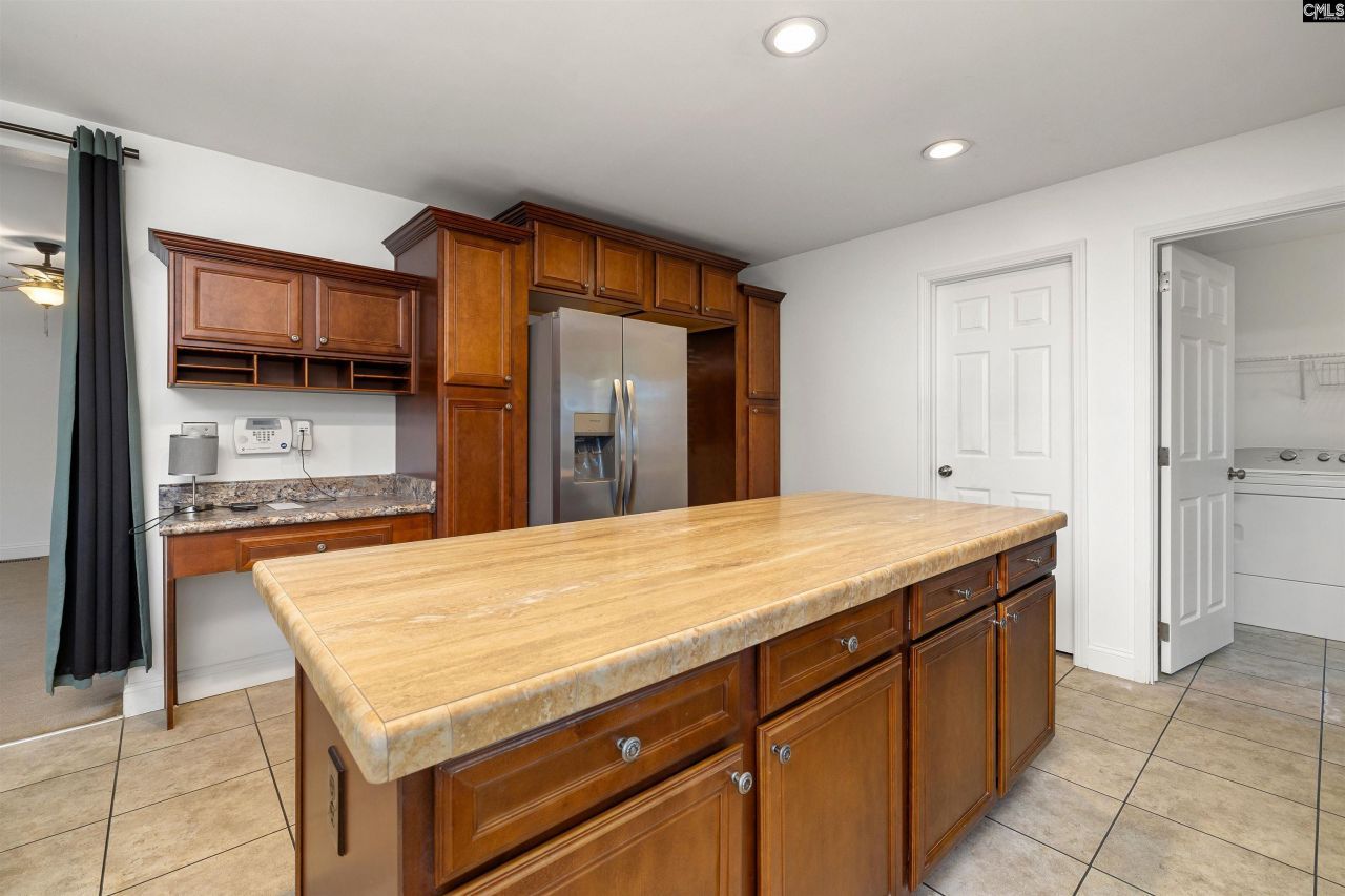 228 Smithfield Cir Photo 9