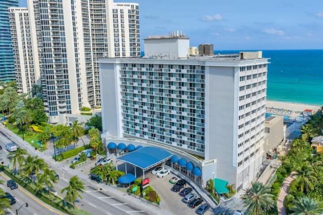 19201 Collins Avenue, Unit 809, Sunny Isles Beach, FL 33160 Photo