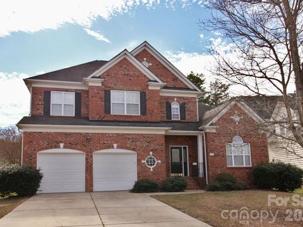 4102 Barclay Forest Drive, Charlotte, NC 28213