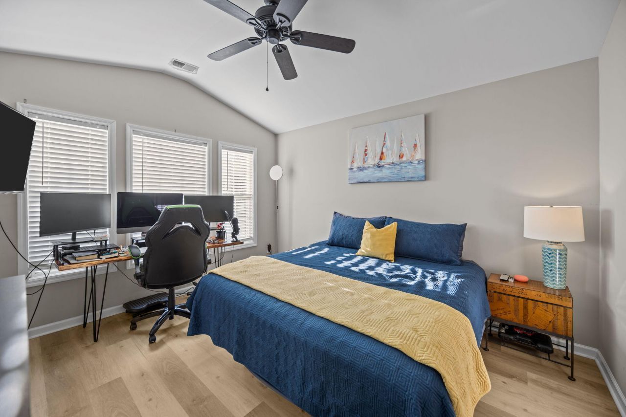 2958 Woodland Park Drive Photo 12