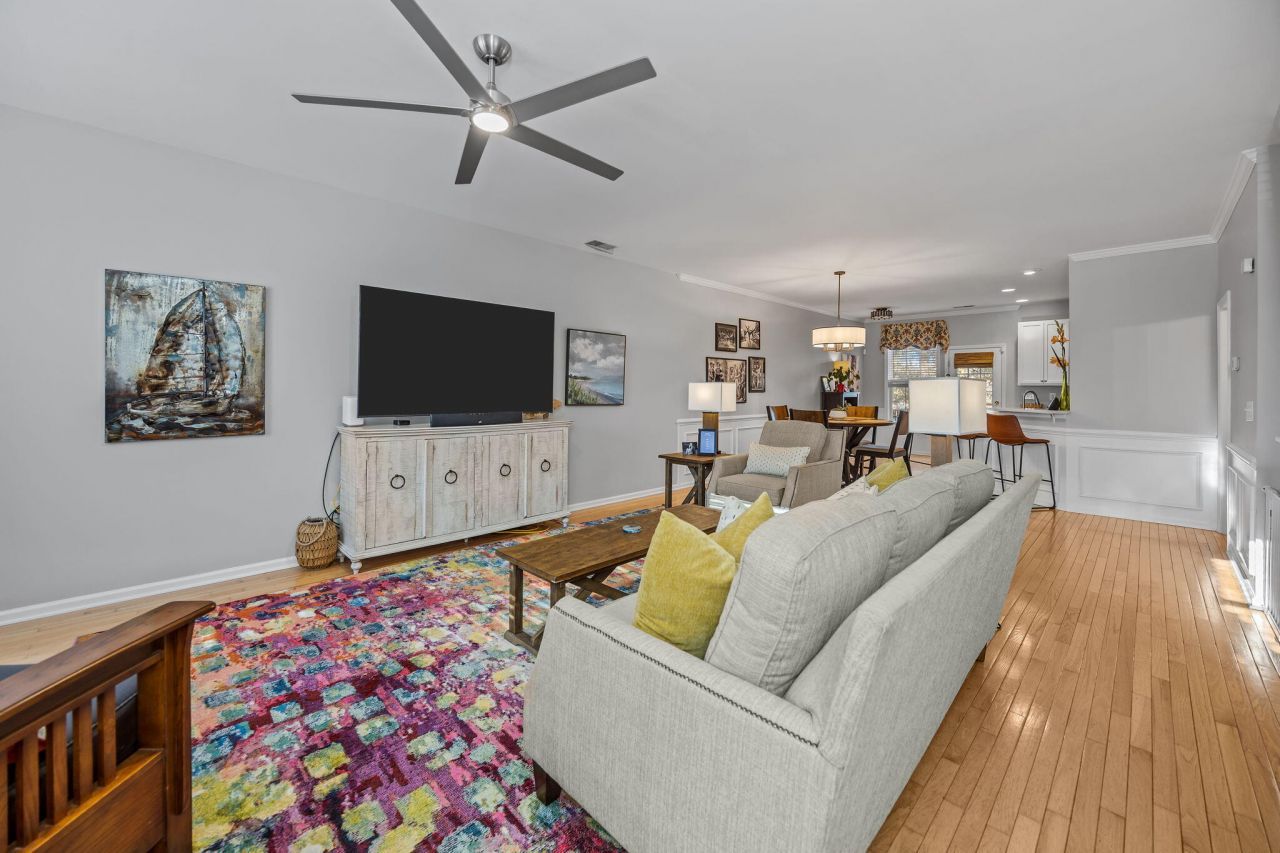 2958 Woodland Park Drive Photo 6