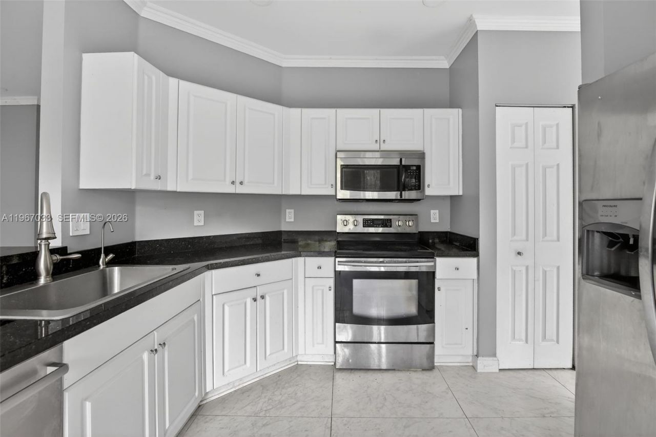 10755 SW 17th Pl , Davie, FL 33324 Photo