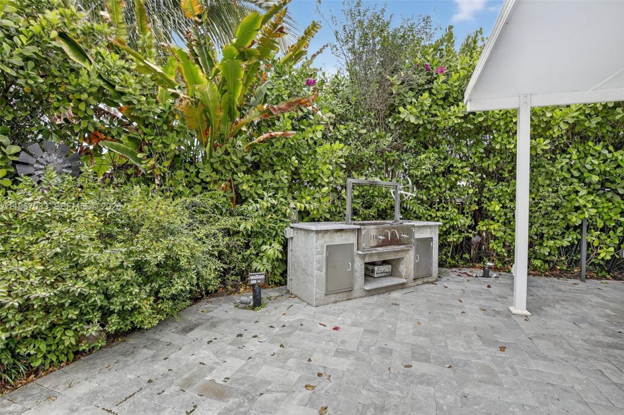 10755 SW 17th Pl , Davie, FL 33324 Photo