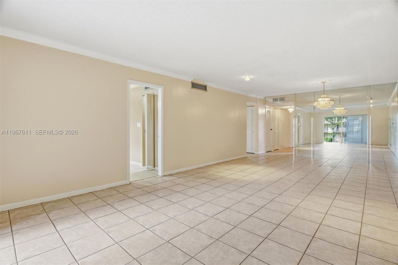 6300 S Falls Cir Dr, Unit 212, Lauderhill, FL 33319 Photo