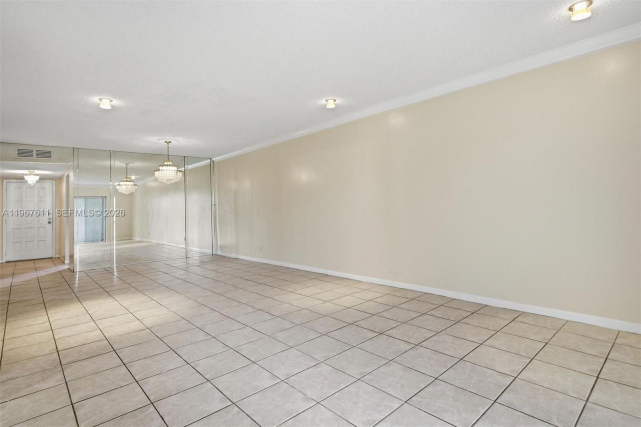 6300 S Falls Cir Dr, Unit 212, Lauderhill, FL 33319 Photo