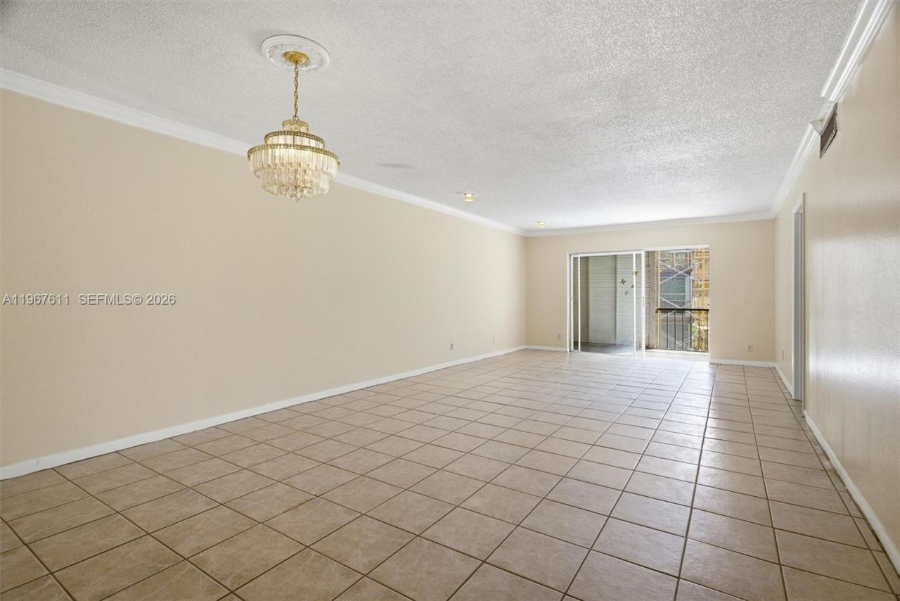 6300 S Falls Cir Dr, Unit 212, Lauderhill, FL 33319 Photo