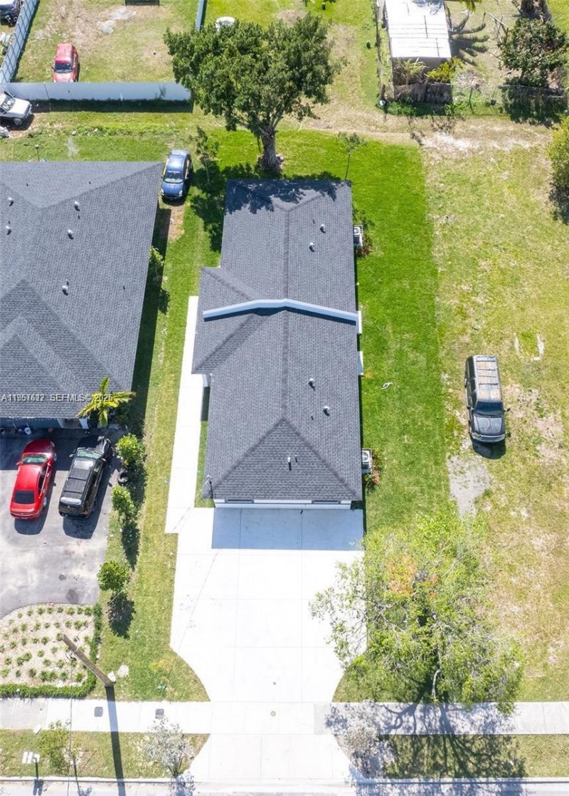 673 NW 14th St , Florida City, FL 33034 Photo