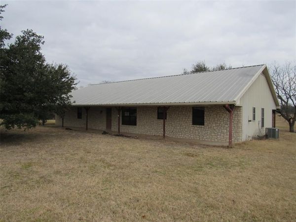6721 Golinda Drive, Golinda, TX 76655