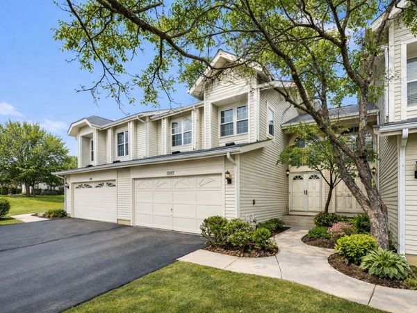 616 Manomet Court, Schaumburg, IL 60173