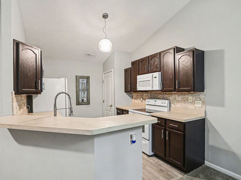 1624 Ashley Court, Unit 303, Florence, KY 41042 Photo 12