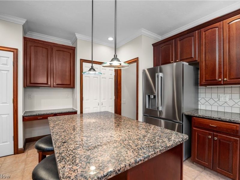 275-285 Quarrystone Lane, Berea, OH 44017 Photo 14