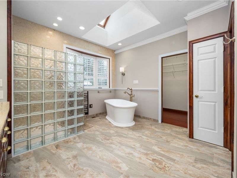 275-285 Quarrystone Lane, Berea, OH 44017 Photo 21