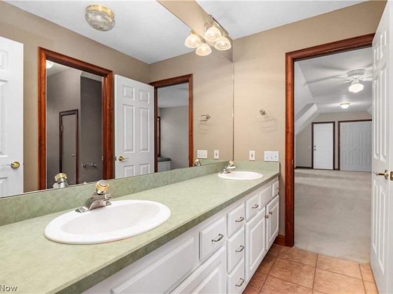 275-285 Quarrystone Lane, Berea, OH 44017 Photo 31