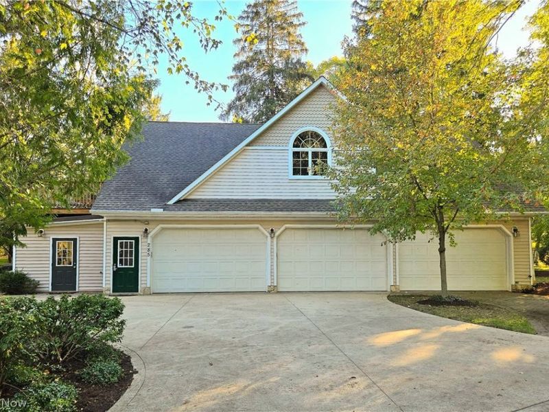 275-285 Quarrystone Lane, Berea, OH 44017 Photo 40