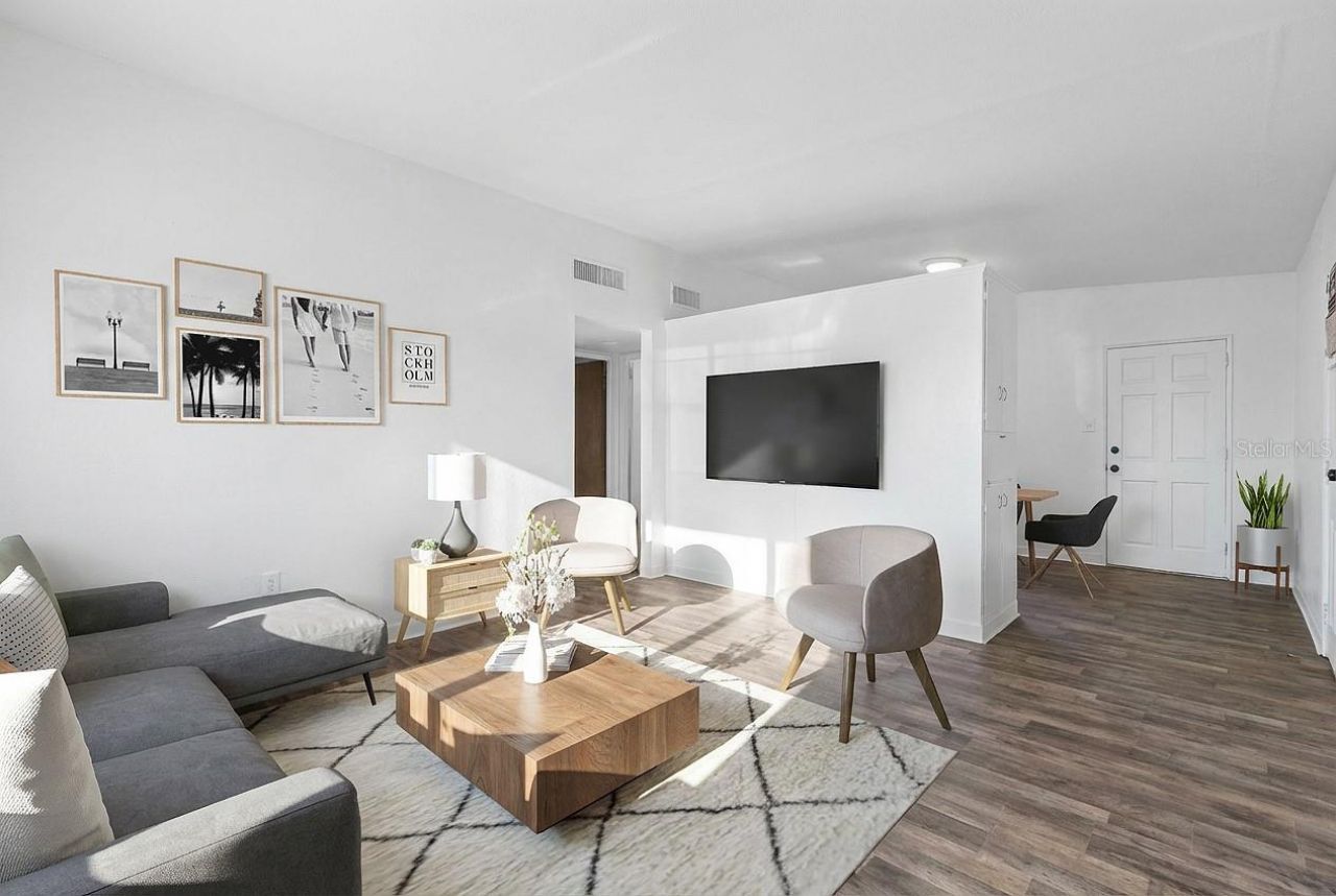 920 Hacienda Court, Orlando, FL 32808 Photo