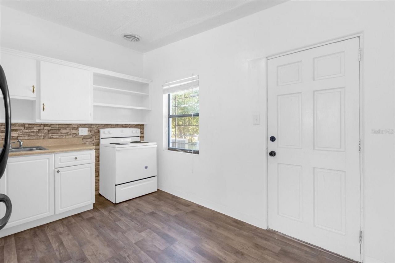 920 Hacienda Court, Orlando, FL 32808 Photo