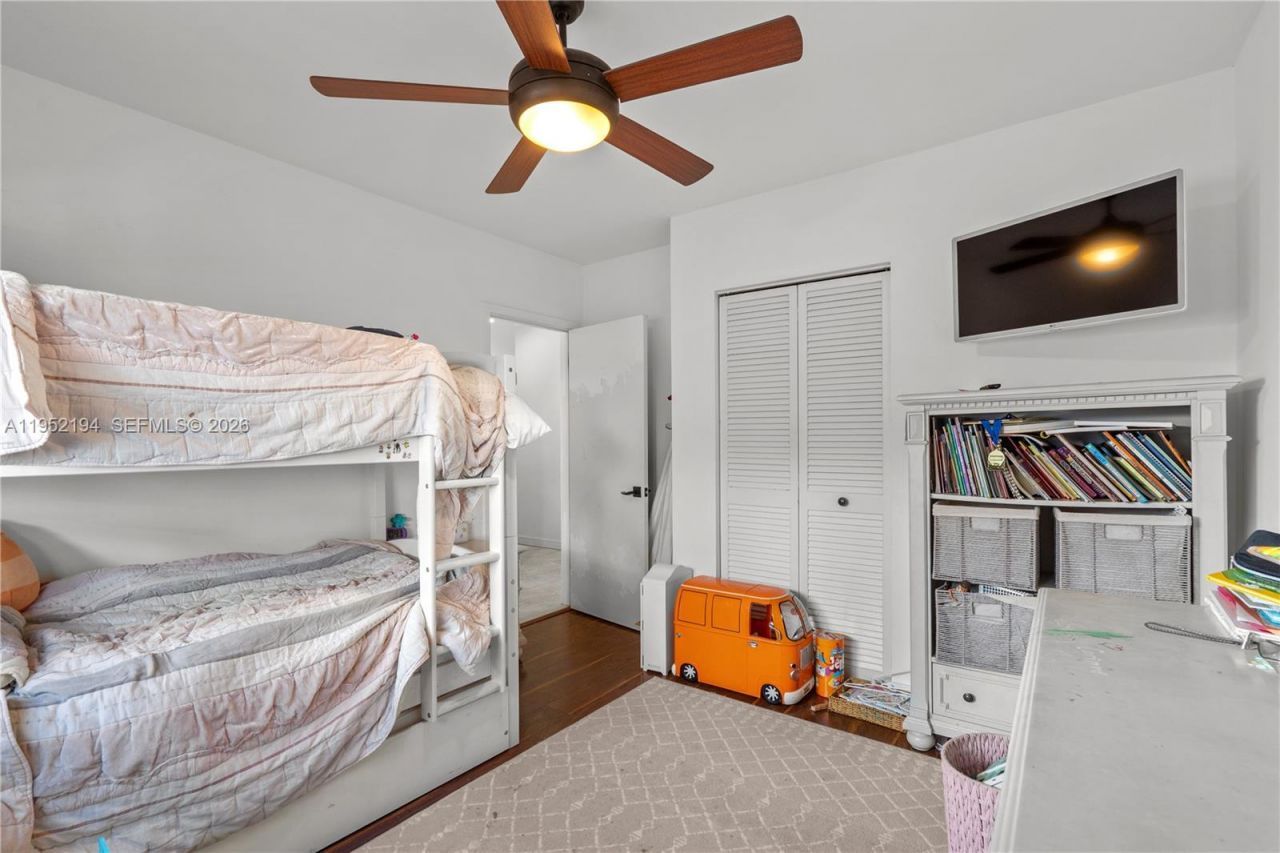 1561 Bird Rd, Coral Gables, FL 33146 Photo