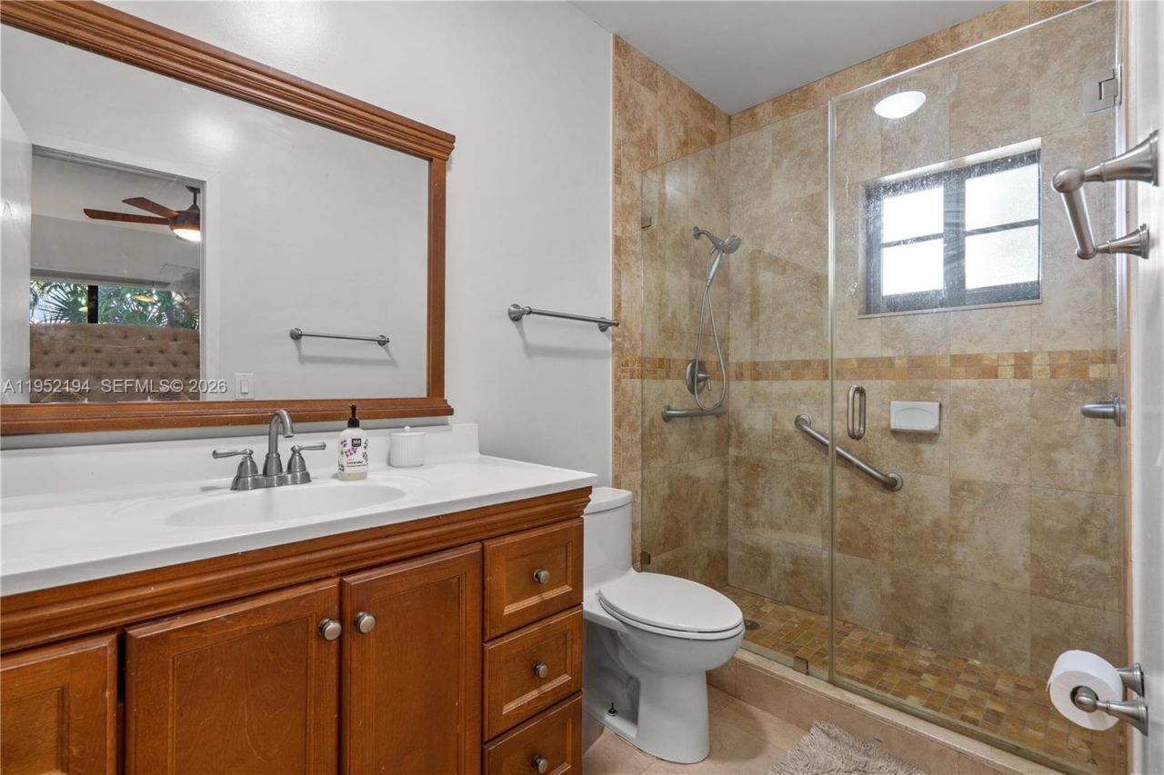 1561 Bird Rd, Coral Gables, FL 33146 Photo