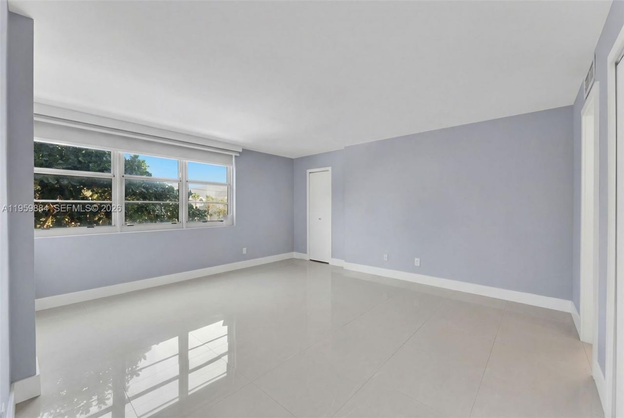 9500 W Bay Harbor Dr, Unit 2H, Bay Harbor Islands, FL 33154 Photo