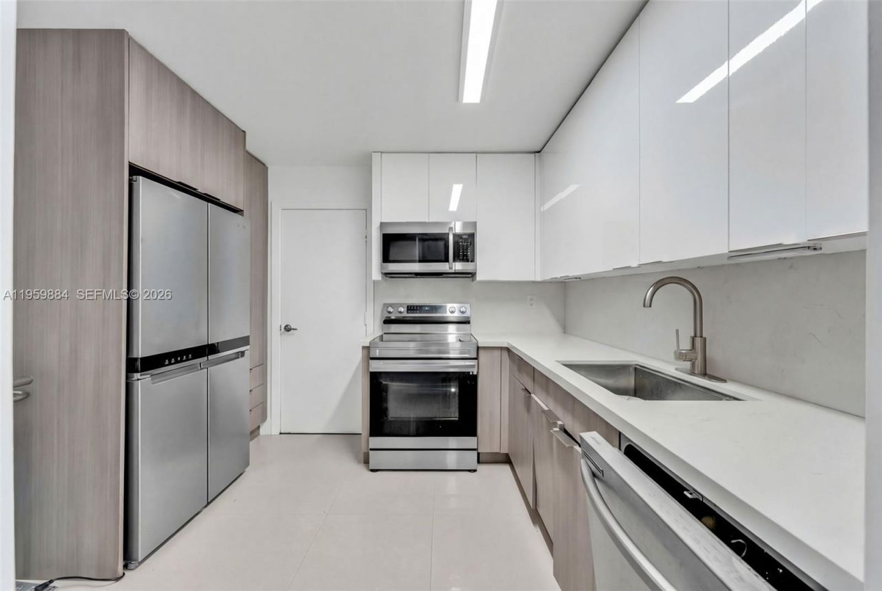 9500 W Bay Harbor Dr, Unit 2H, Bay Harbor Islands, FL 33154 Photo