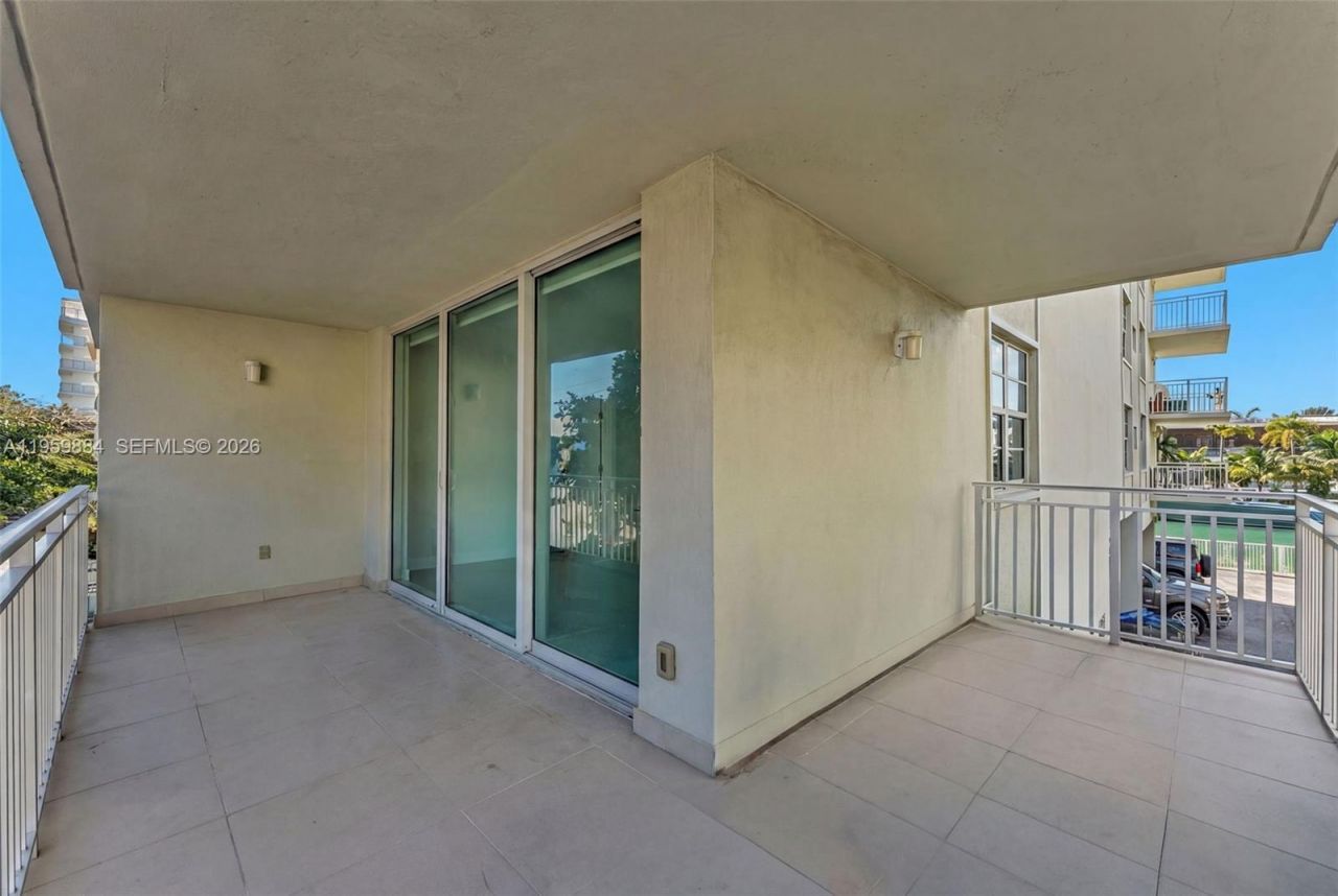 9500 W Bay Harbor Dr, Unit 2H, Bay Harbor Islands, FL 33154 Photo