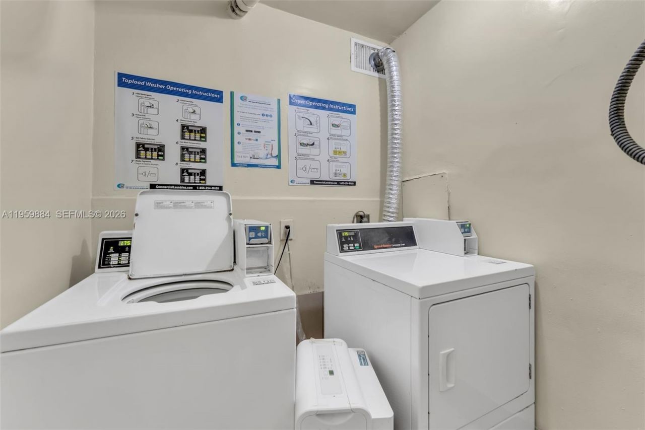 9500 W Bay Harbor Dr, Unit 2H, Bay Harbor Islands, FL 33154 Photo