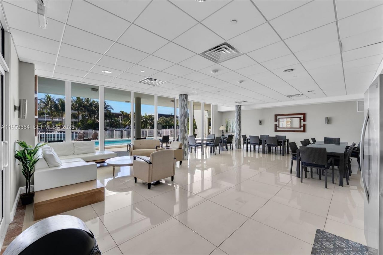 9500 W Bay Harbor Dr, Unit 2H, Bay Harbor Islands, FL 33154 Photo