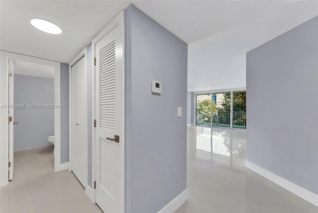 9500 W Bay Harbor Dr, Unit 2H, Bay Harbor Islands, FL 33154 Photo