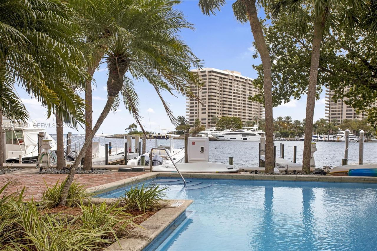 1700 S Bayshore Ln , Unit 3A, Coconut Grove, FL 33133 Photo