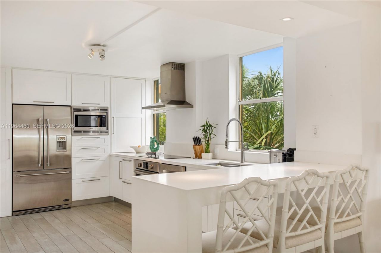 1700 S Bayshore Ln , Unit 3A, Coconut Grove, FL 33133 Photo