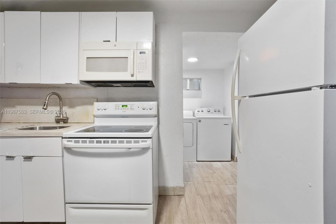 10601 SW 172nd St , Miami, FL 33157 Photo