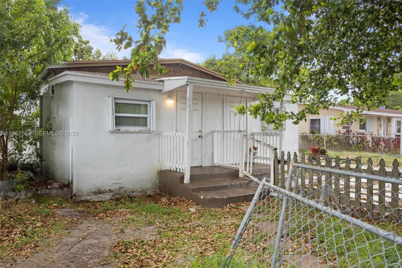 10601 SW 172nd St , Miami, FL 33157 Photo