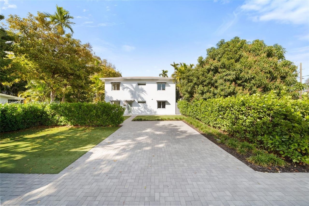 1117 SW 13th St, Unit R, Miami, FL 33129 Photo