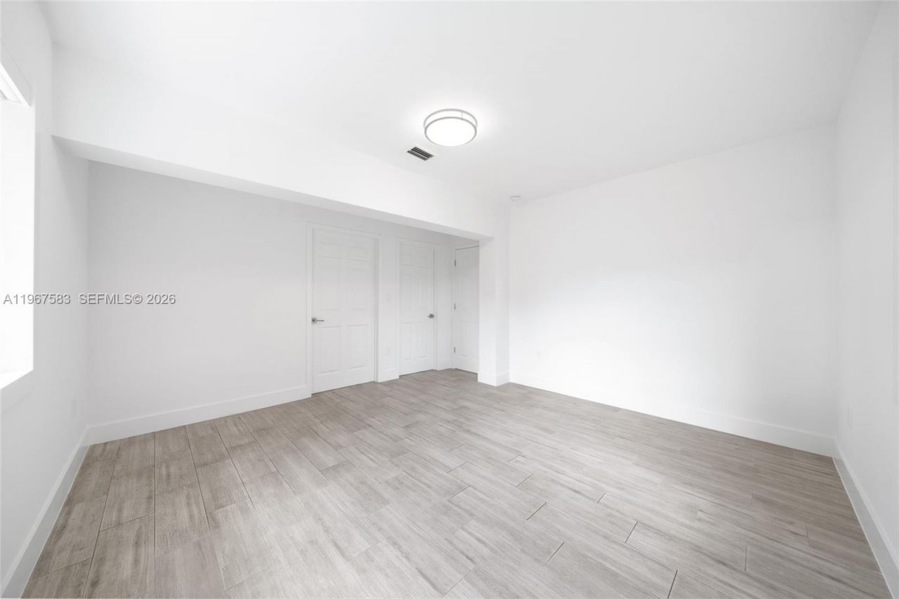 1117 SW 13th St, Unit R, Miami, FL 33129 Photo