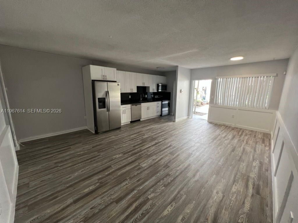 2430 NE 135th St , Unit 105, North Miami, FL 33181 Photo