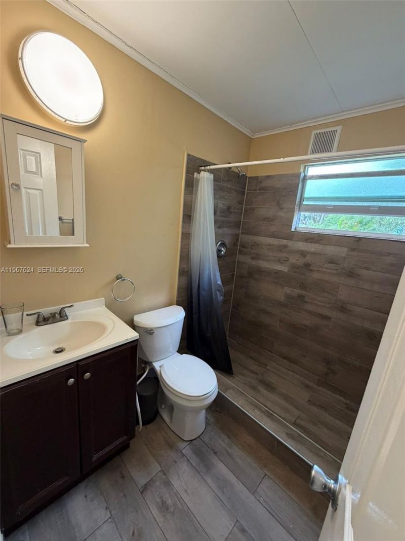 320 NW 132nd St, North Miami, FL 33168 Photo