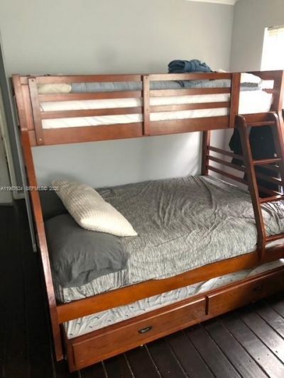 320 NW 132nd St, North Miami, FL 33168 Photo