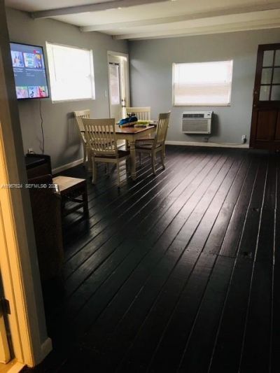 320 NW 132nd St, North Miami, FL 33168 Photo