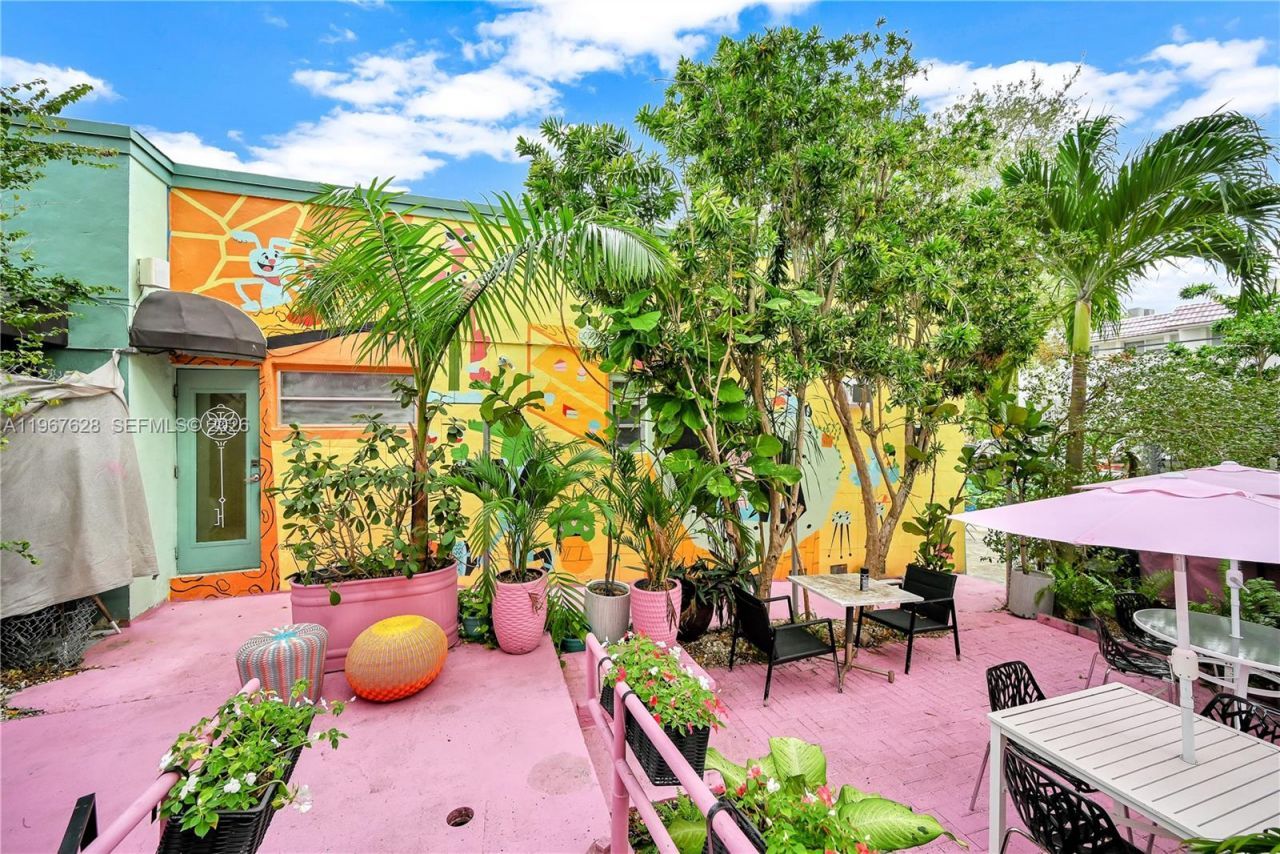 7613 Biscayne Blvd , Miami, FL 33138 Photo