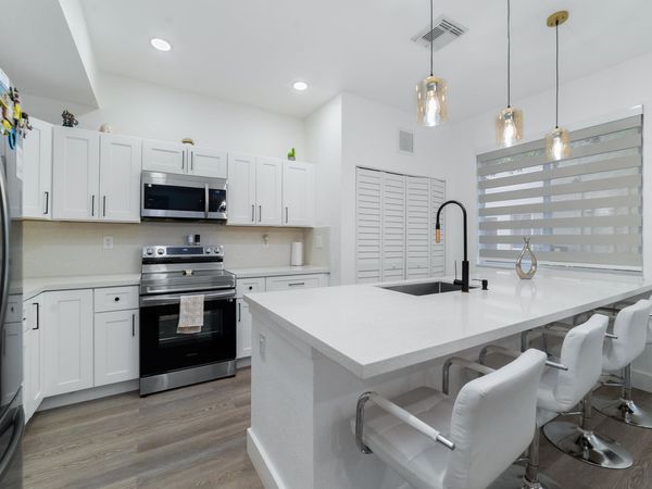 21105 NW 14th Place, Unit 4, Miami Gardens, FL 33169