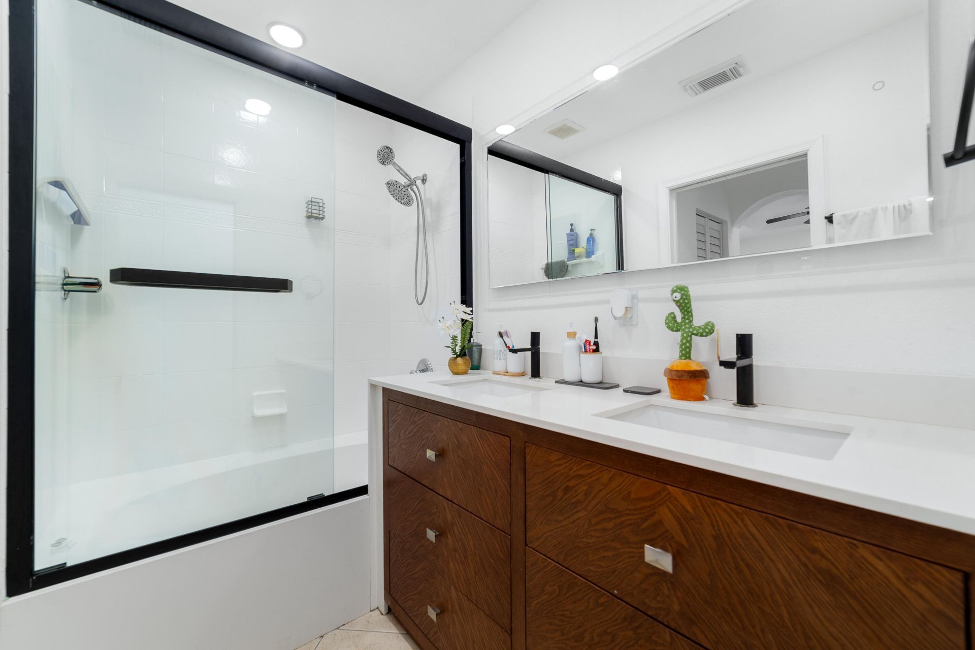 21105 NW 14th Place, Unit 4, Miami Gardens, FL 33169 Photo