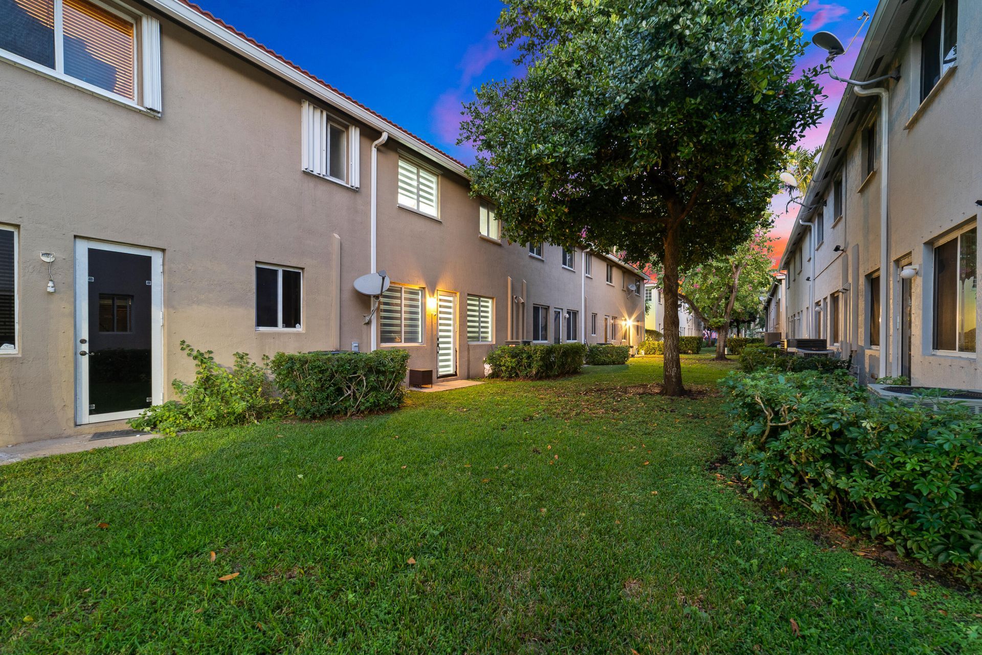 21105 NW 14th Place, Unit 4, Miami Gardens, FL 33169 Photo