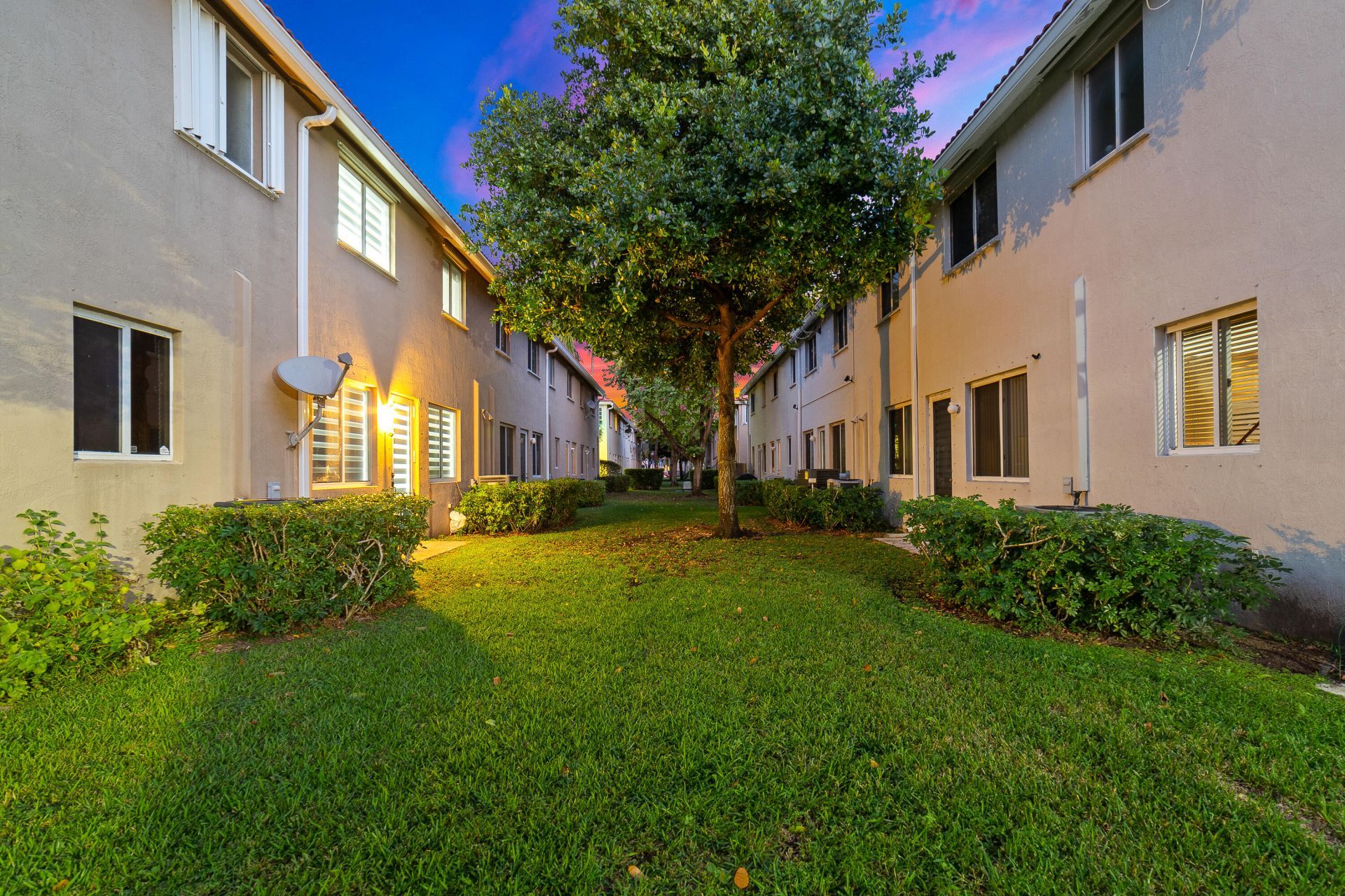 21105 NW 14th Place, Unit 4, Miami Gardens, FL 33169 Photo