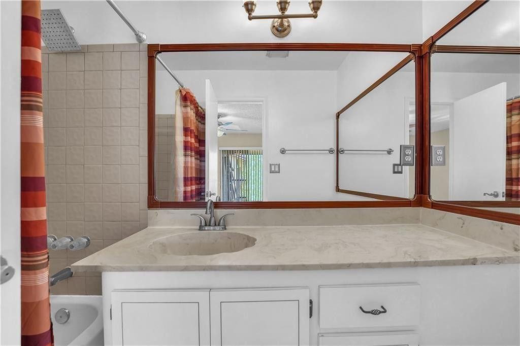 1023 Banks Rd, Unit 201, Pompano Beach, FL 33063 Photo