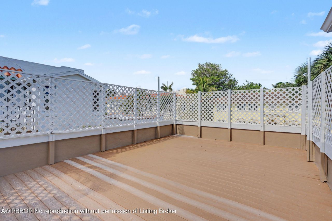 240 Oleander Avenue, Unit 244, Palm Beach, FL 33480 Photo